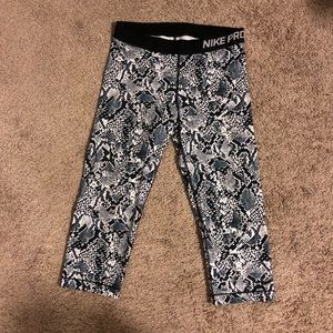 Nike pro leggings